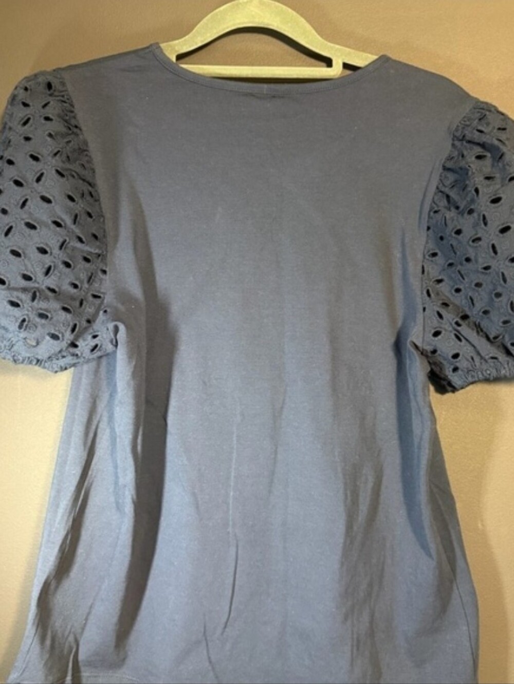Express Short Sleeve Top. NWT - Picture 4 of 5